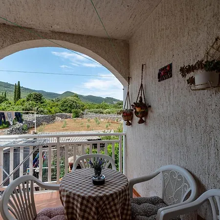 By The Sea Kneza, Korcula - 10168 *