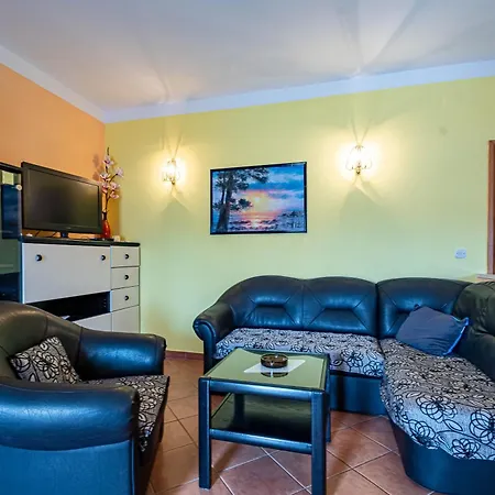 By The Sea Kneza, Korcula - 10168